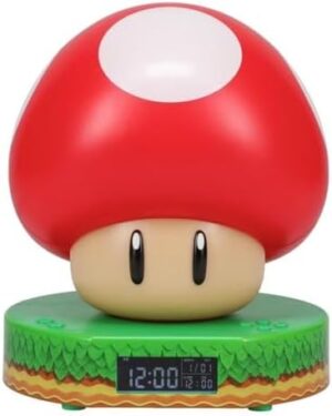 Paladone Super Mario Bros - Reloj despertador digital de hongos con sonido de juego encendido y brillo de luz nocturna, lámpara Nintendo con licencia para dormitorio infantil y mesita de noche