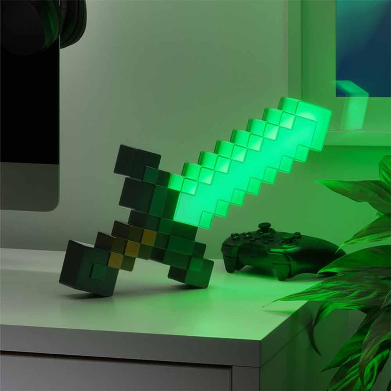 Paladone Minecraft Offical Licensed Diorama Night Light, Inactive Minecraft Icon Lamp for Kids and Tweens Room, Novelty Gamer Gift with Adjustable Lighting, 13" TallSetup configurationReviews pluginImport ReviewsReviews plugin